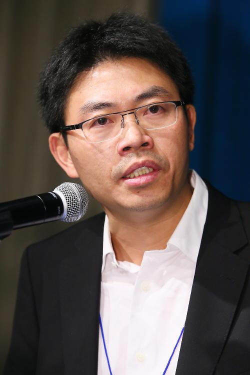 开元网总执行长周鸿图在海外华媒首尔年会上发表演说