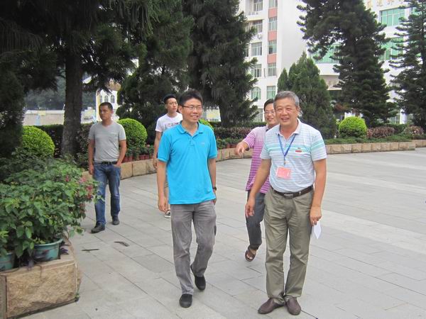 周鸿图：愿做晋江企业走向海外的桥梯