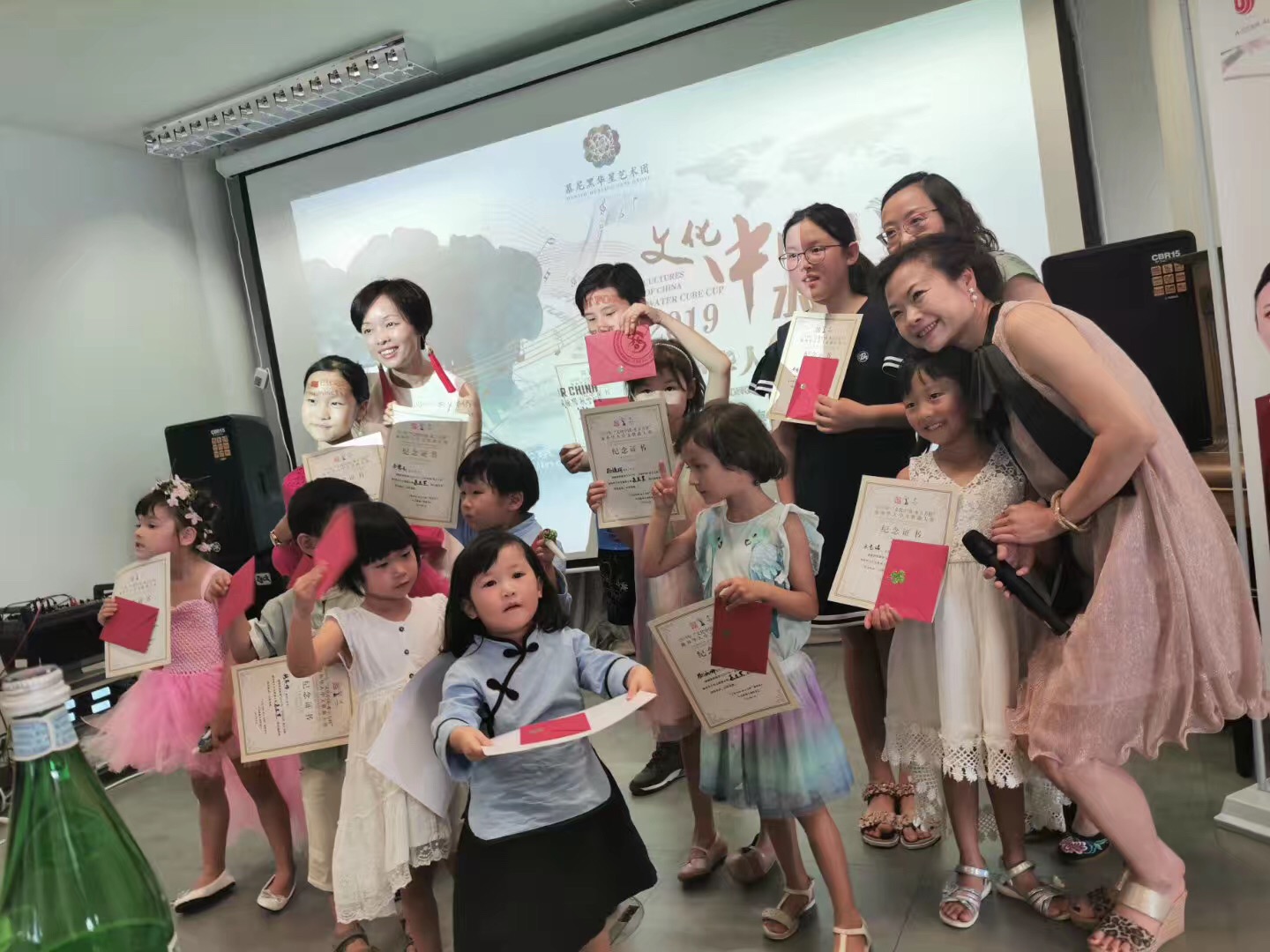 开元周游赞助“文化中国·水立方杯”海外华人中文歌曲大赛