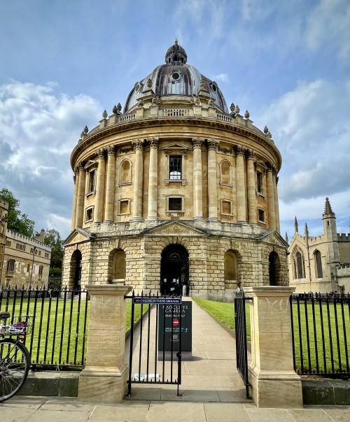 英国伦敦一日游：温莎城堡+牛津徒步+巨石阵（周一/六中文）