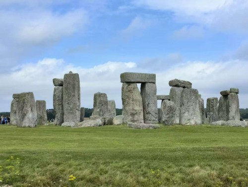 英国伦敦两日游A线：温莎城堡+巴斯罗马浴场+巨石阵+科茨沃尔德+莎士比亚出生地+安妮小屋（周六中文）