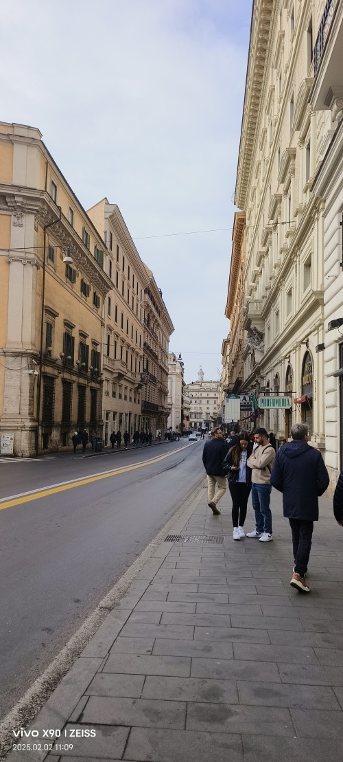 米兰、比萨、罗马