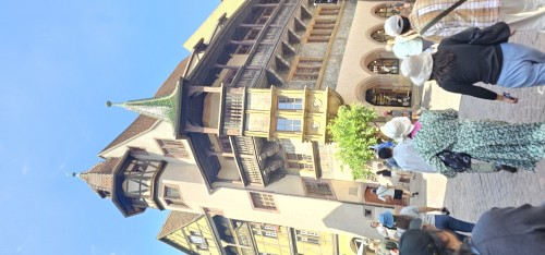 梵高去过的小镇，李昂城市