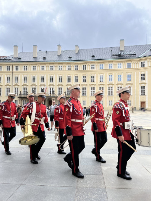 【经典热卖】访新怀旧看东欧-捷斯匈奥德法 6国9日之旅