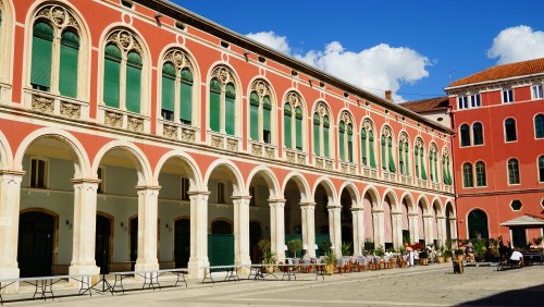 布达佩斯，克罗地亚，波黑