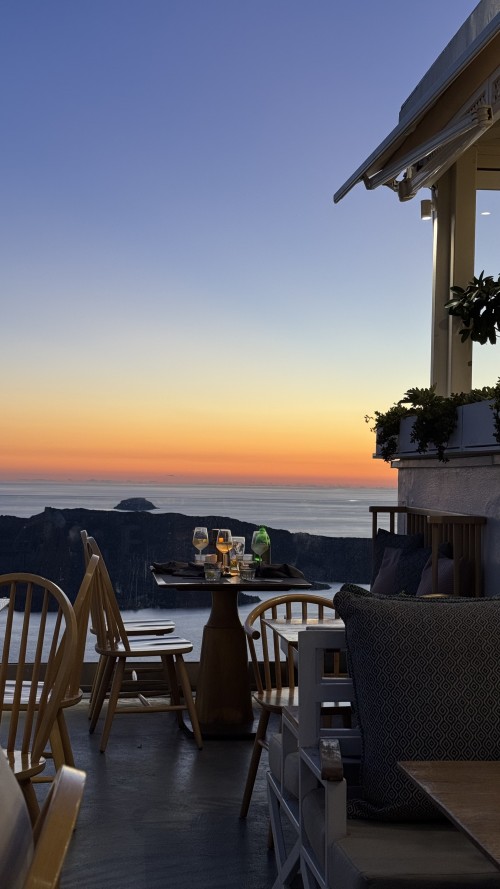 遇见醉美希腊——雅典+圣托里尼+扎金索斯+伯罗奔尼撒+梅黛奥拉天空之城九日游