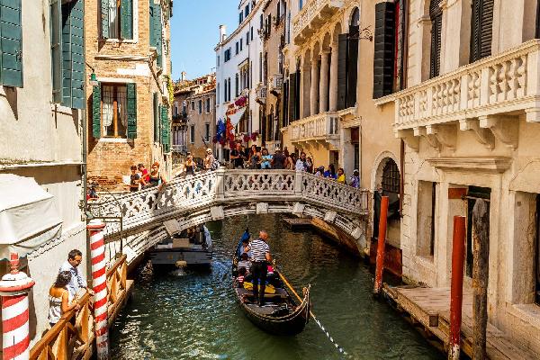 米兰出发一日游:威尼斯(含往返乘船)