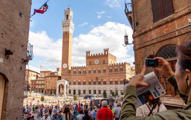 圣吉米纳诺、锡耶纳、基安蒂带午餐一日游 （佛罗伦萨出发）